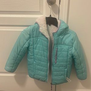 Girls winter coat size small (7/8)